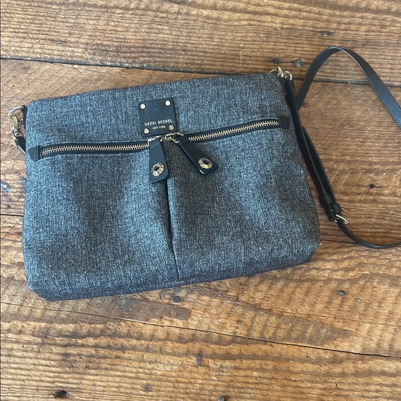 Henri Bendel Jetsetter crossbody bag - Picture 2 of 7